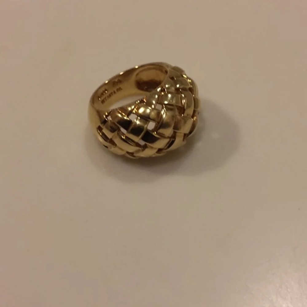 Tiffany & co 18k basket ring 7